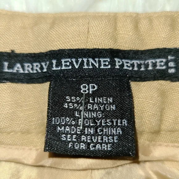 LARRY LEVINE PETITE Women's Beaded Crop Pants. Front Pockets. SIZE 8P - Picture 7 of 11